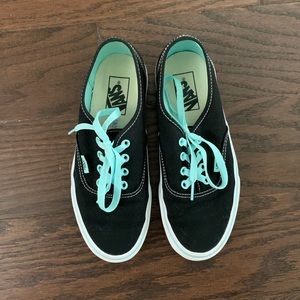 Vans lace up low top sneakers, never worn